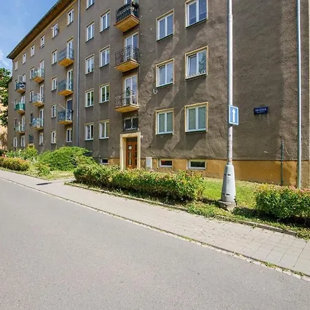 Apartment S Vyhledem Do Parku
